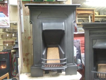 146B - Edwardian Cast Iron Bedroom Fireplace