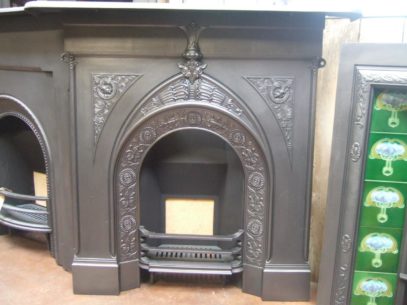 185LC - Victorian / Arts & Crafts Cast Iron Fireplace