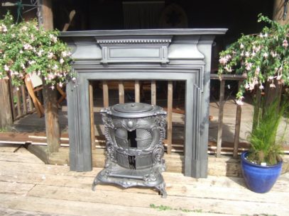 Late-Victorian Cast Iron Surround - 060CS - Image 3
