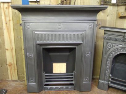 Victorian / Edwardian Cast Iron Fireplace - 163LC