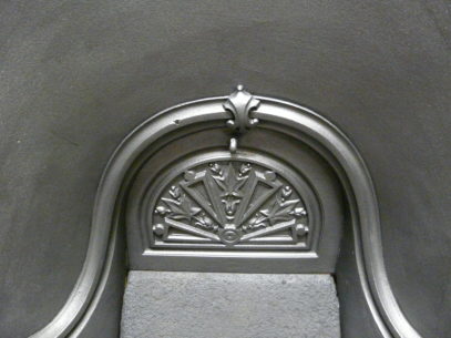 Early Victorian Arched Fireplace Insert - 254AI  - Image 4