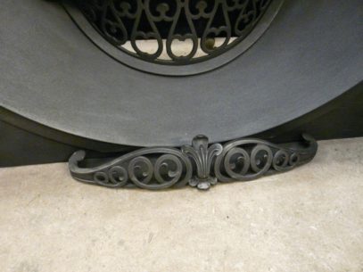 104AI_1422_Early_Victorian_Cast_Iron_Grate