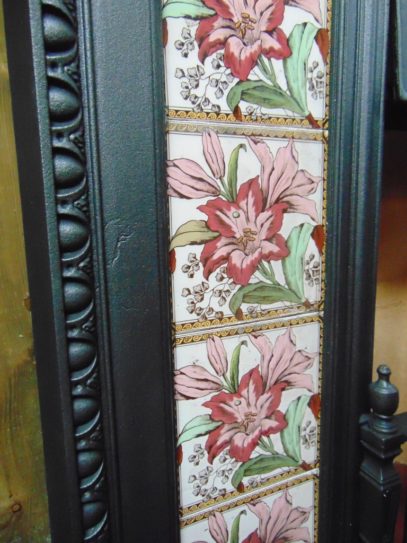 Lily_Fireplace_Tiles_V055