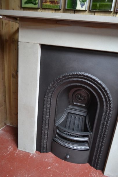 029SS_1576_Victorian_Stone_Fire_Surround