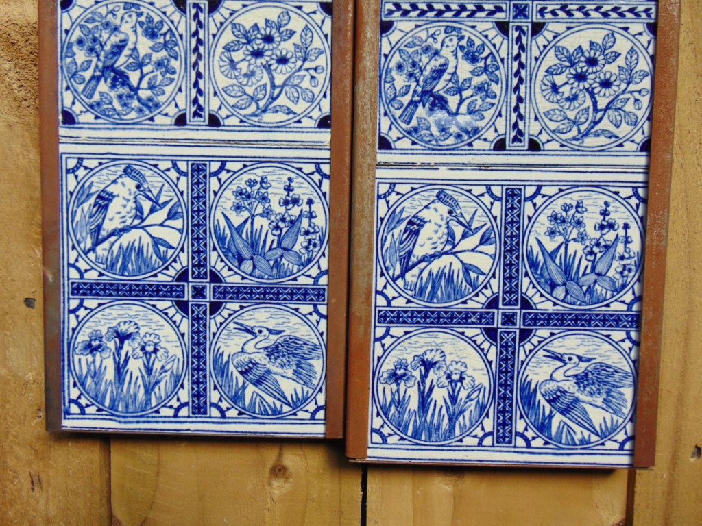 Arts & Crafts Fireplace Tiles - Arts021 - Antique Fireplace Co