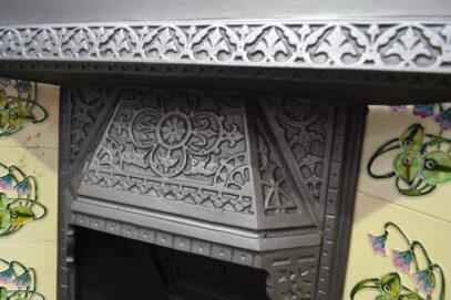 Victorian Cast Iron Tiled Insert 4589TI - Oldfireplaces